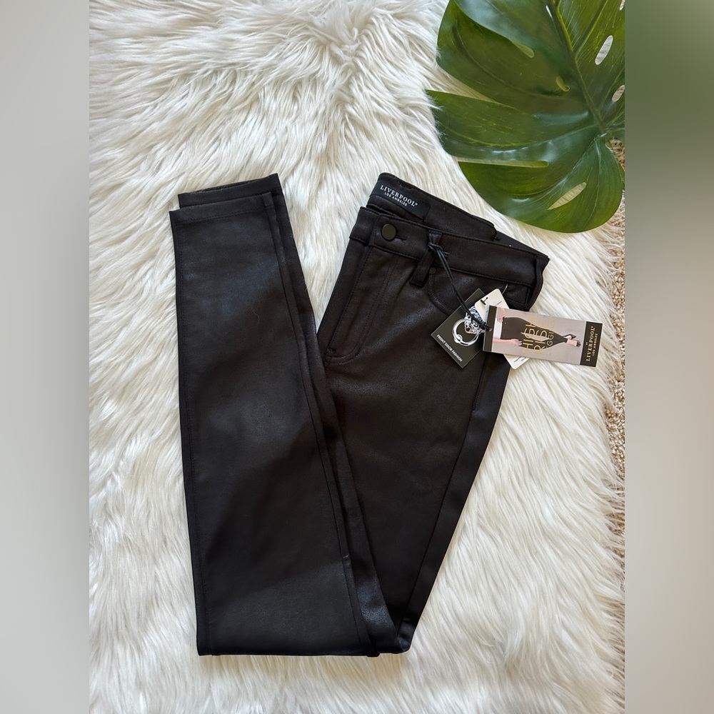 NWT Liverpool High Rise Madonna Leggings